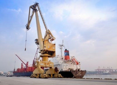 คุณภาพ 20 GP Ocean Freight Forwarder FCL การขนส่งทางทะเลของจีนไปยังตุรกี โรงงาน